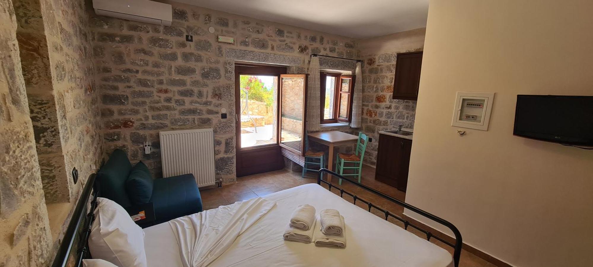 Althea Village Areópoli Rom bilde